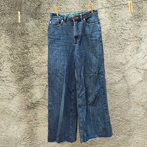 High, flare-leg jeans